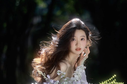 洗白白等我来网红白冰约会女粉丝聊天内容遭前同事曝光